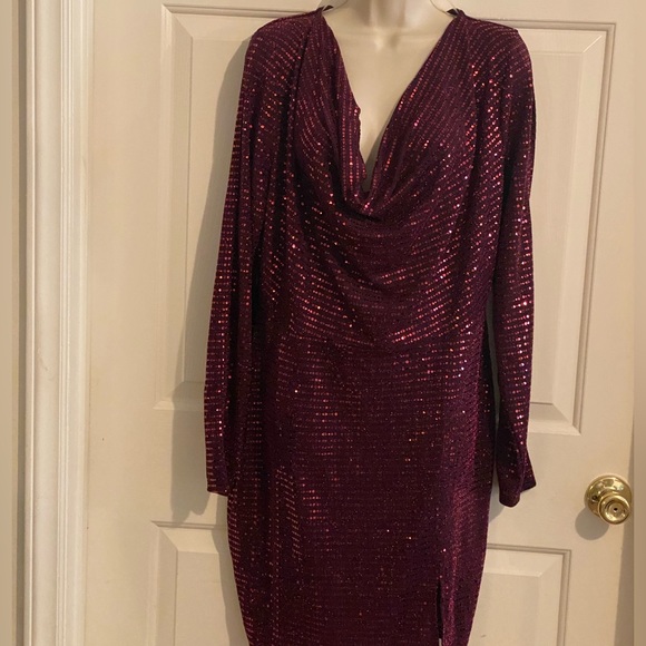 BURGUNDY METALLIC SEQUINS DRESS - SIZE 1X - Picture 2 of 9